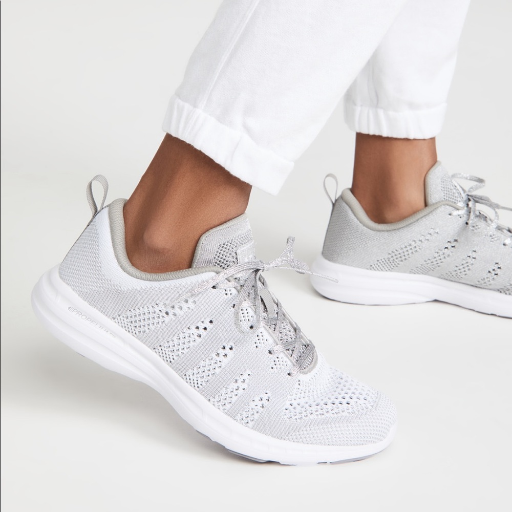 APL TechLoom Pro Sneakers White/Metallic Silver